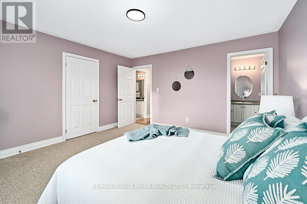 26 Eakins Crescent, Kawartha Lakes, Ontario  K9V 6J9 - Photo 31 - X12764074