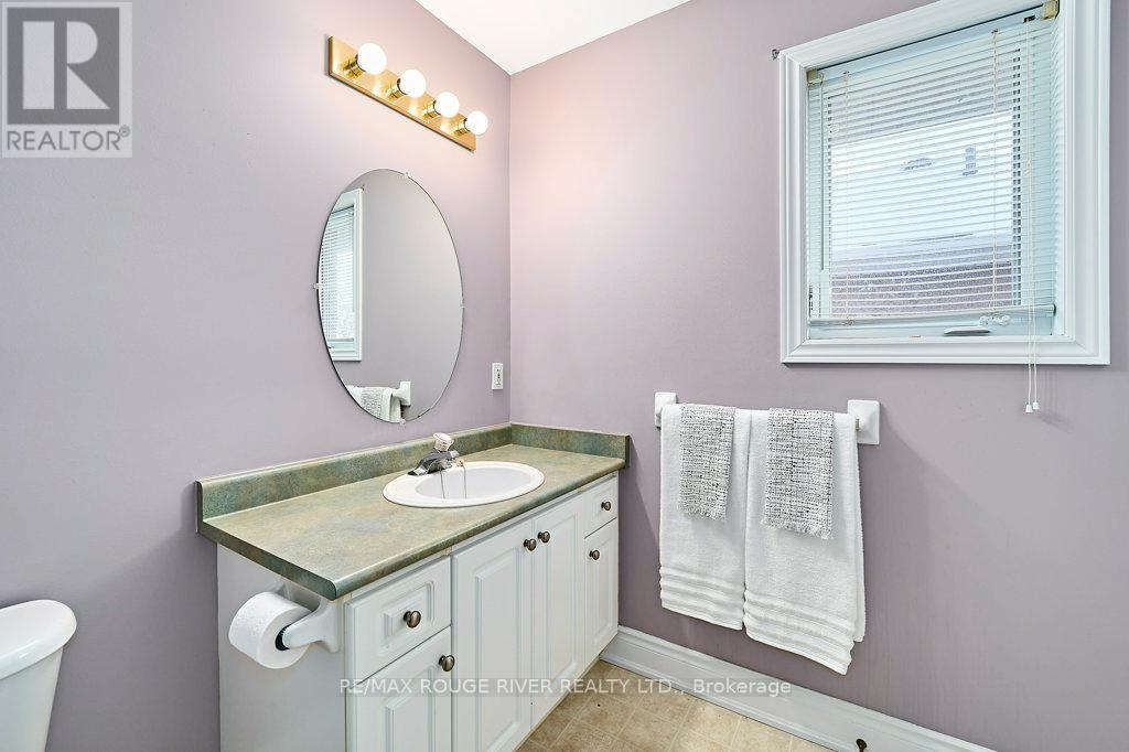 26 Eakins Crescent, Kawartha Lakes, Ontario  K9V 6J9 - Photo 33 - X12764074