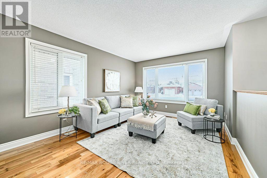 26 Eakins Crescent, Kawartha Lakes, Ontario  K9V 6J9 - Photo 9 - X12764074