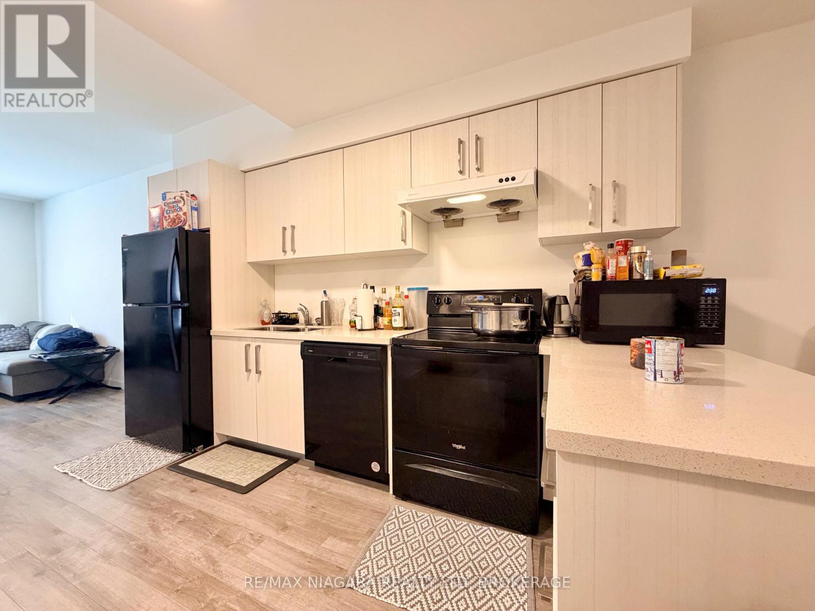 29 Waterleaf Trail, Welland, Ontario  L3C 0H6 - Photo 6 - X12764152