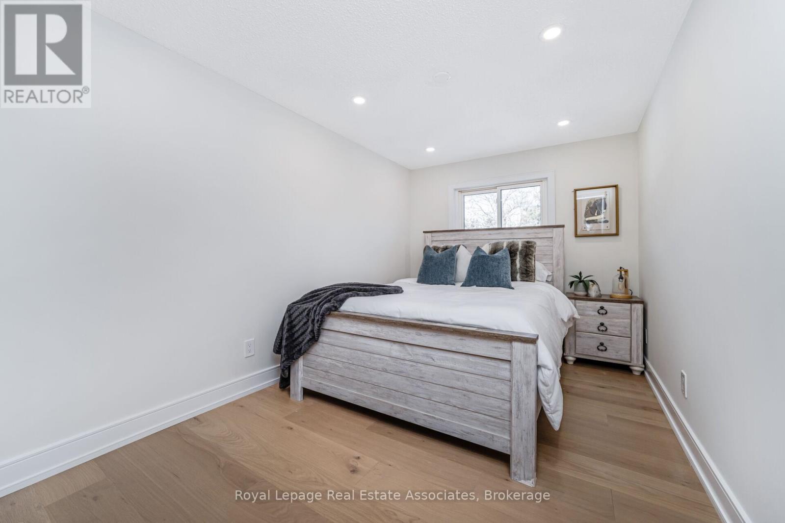 471 Valhalla Court, Oakville, Ontario  L6L 5M5 - Photo 24 - W12763916