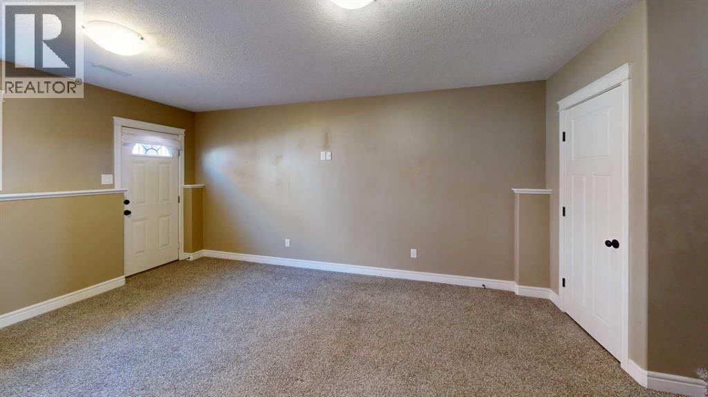 855 Mt Sundance Manor W, Lethbridge, Alberta  T1J 1X5 - Photo 13 - A2284366