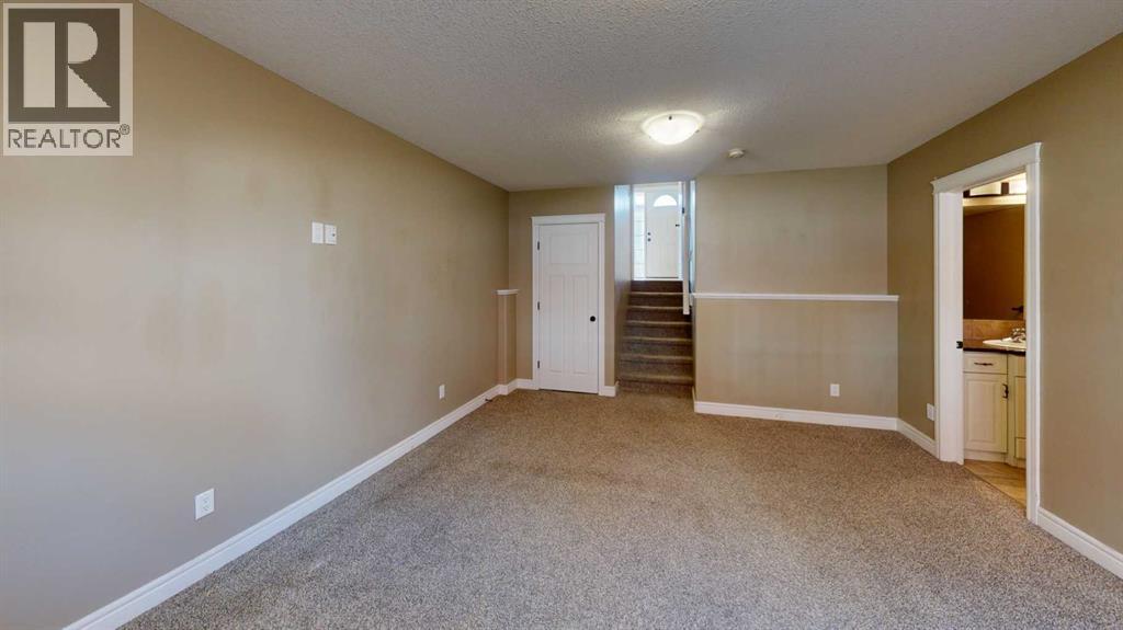 855 Mt Sundance Manor W, Lethbridge, Alberta  T1J 1X5 - Photo 16 - A2284366