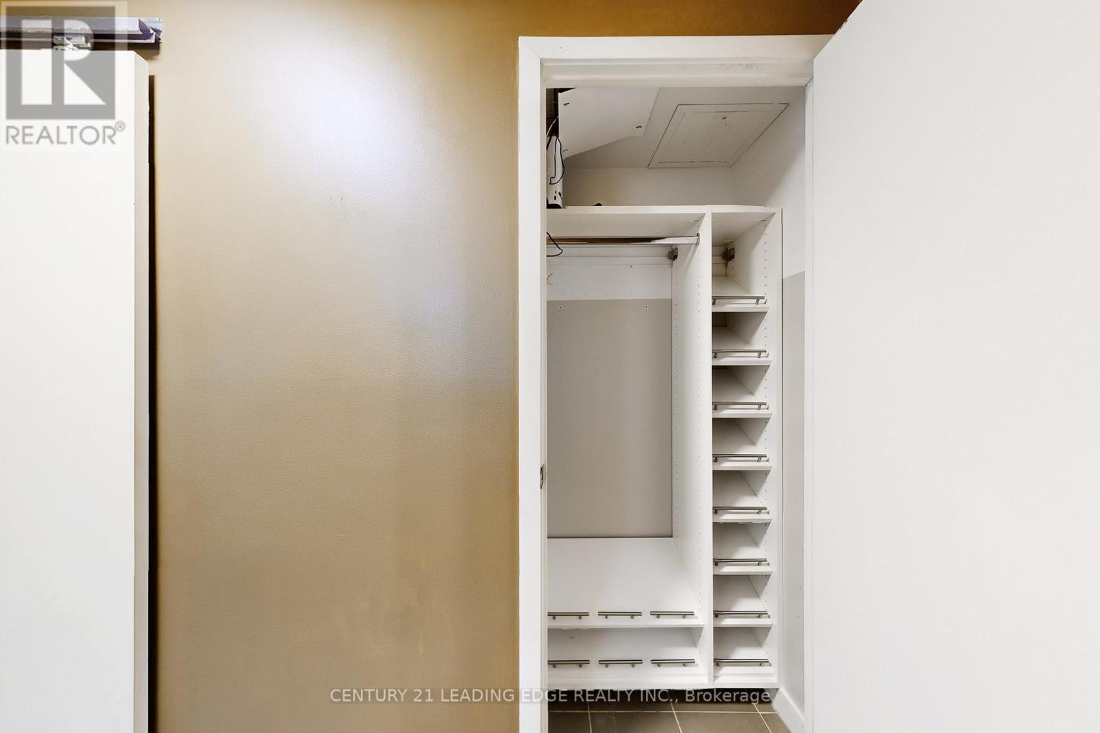 215 - 33 Lombard Street, Toronto, Ontario  M5C 3H8 - Photo 27 - C12764080