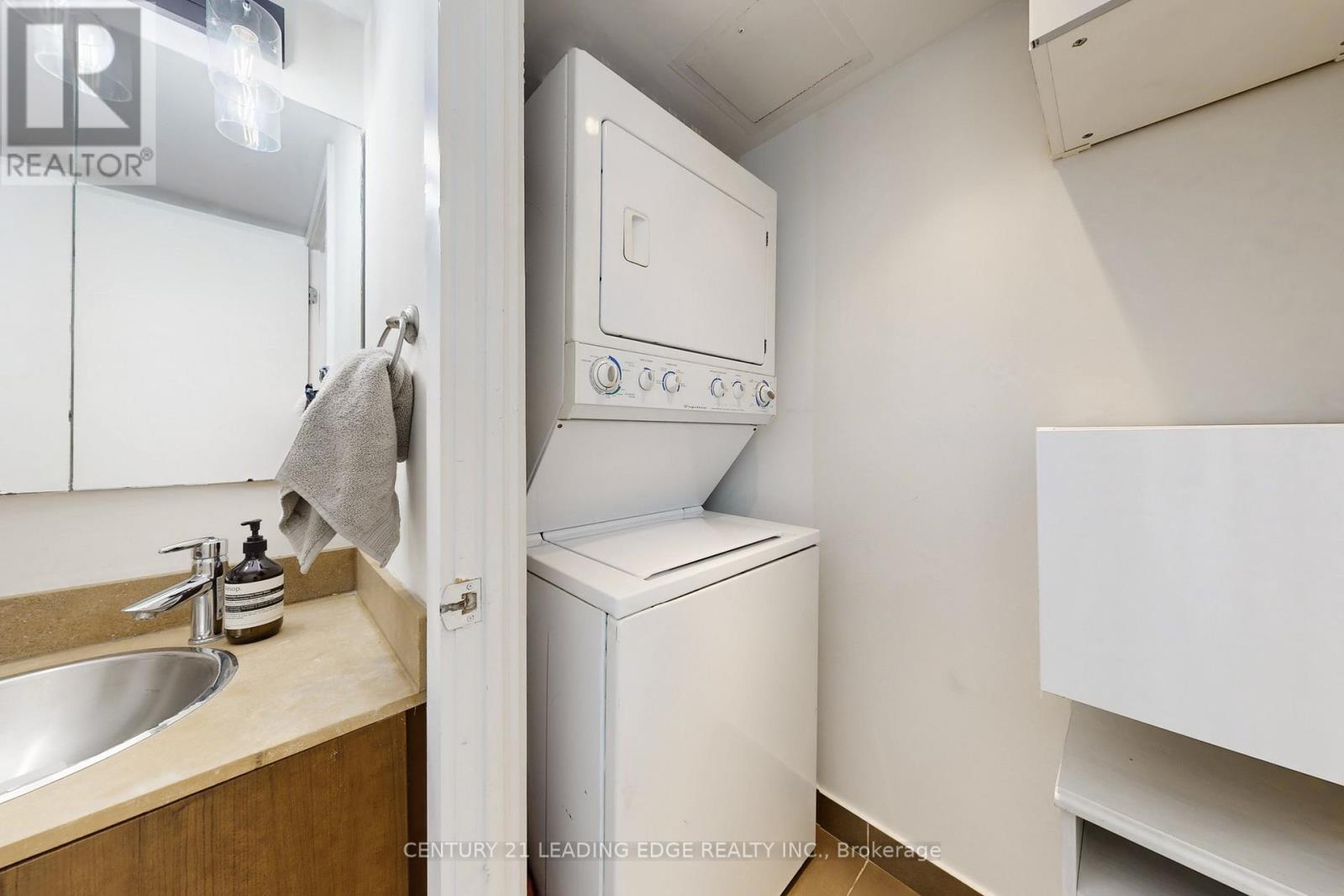 215 - 33 Lombard Street, Toronto, Ontario  M5C 3H8 - Photo 30 - C12764080