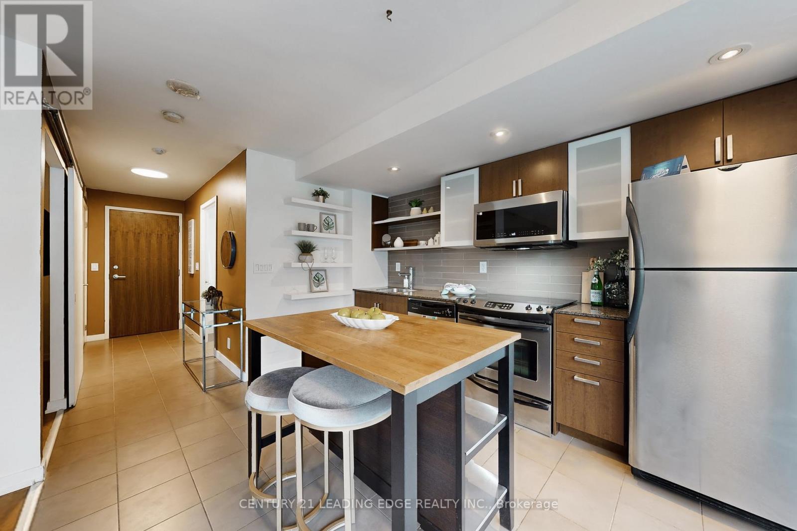 215 - 33 Lombard Street, Toronto, Ontario  M5C 3H8 - Photo 9 - C12764080