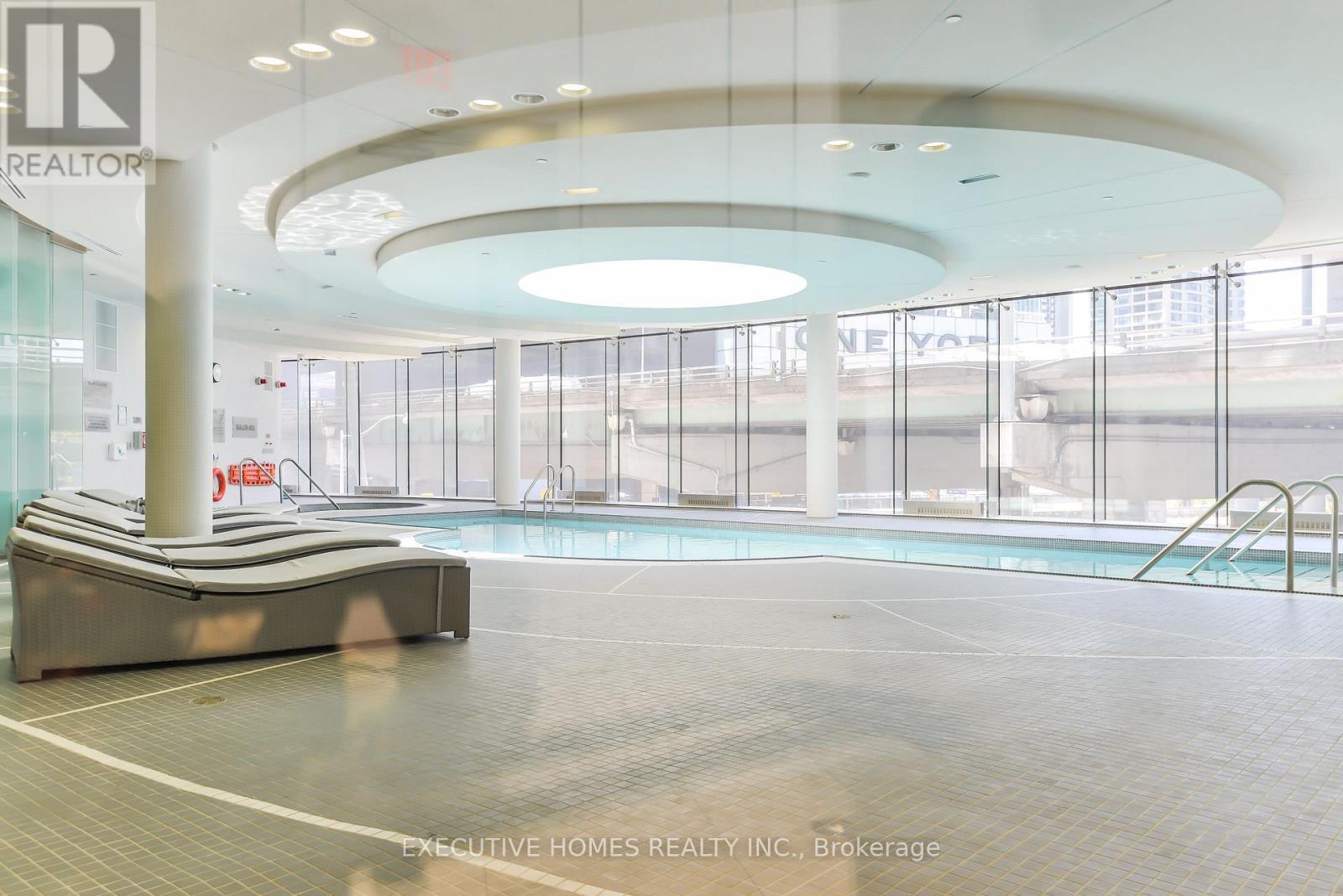 4209 - 12 York Street, Toronto, Ontario  M5J 0A9 - Photo 5 - C12764110