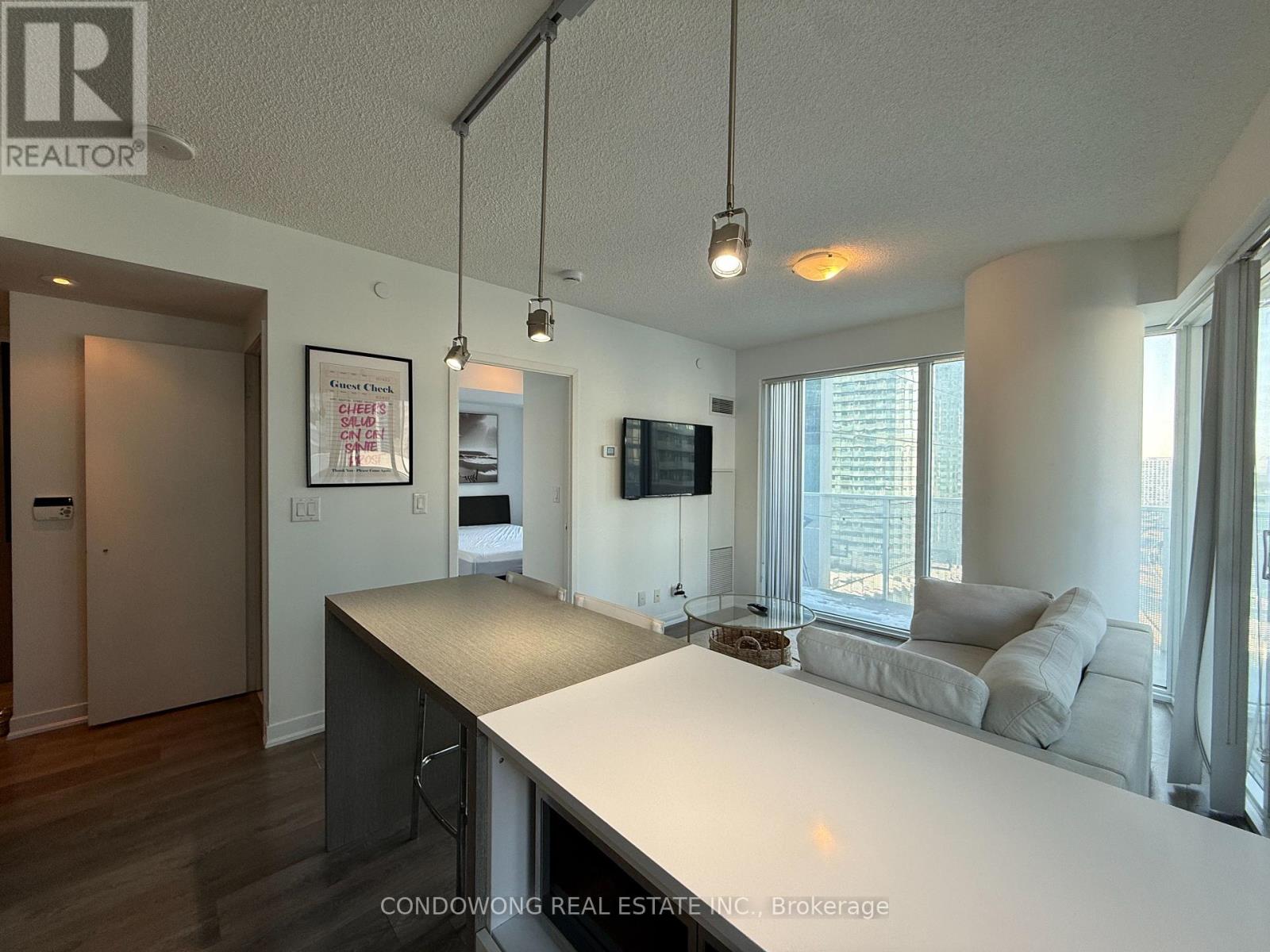 1402 - 100 Harbour St Street, Toronto, Ontario  M5J 0B5 - Photo 3 - C12764118