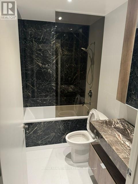 4905 - 11 Yorkville Avenue E, Toronto, Ontario  M9W 1L2 - Photo 11 - C12764122