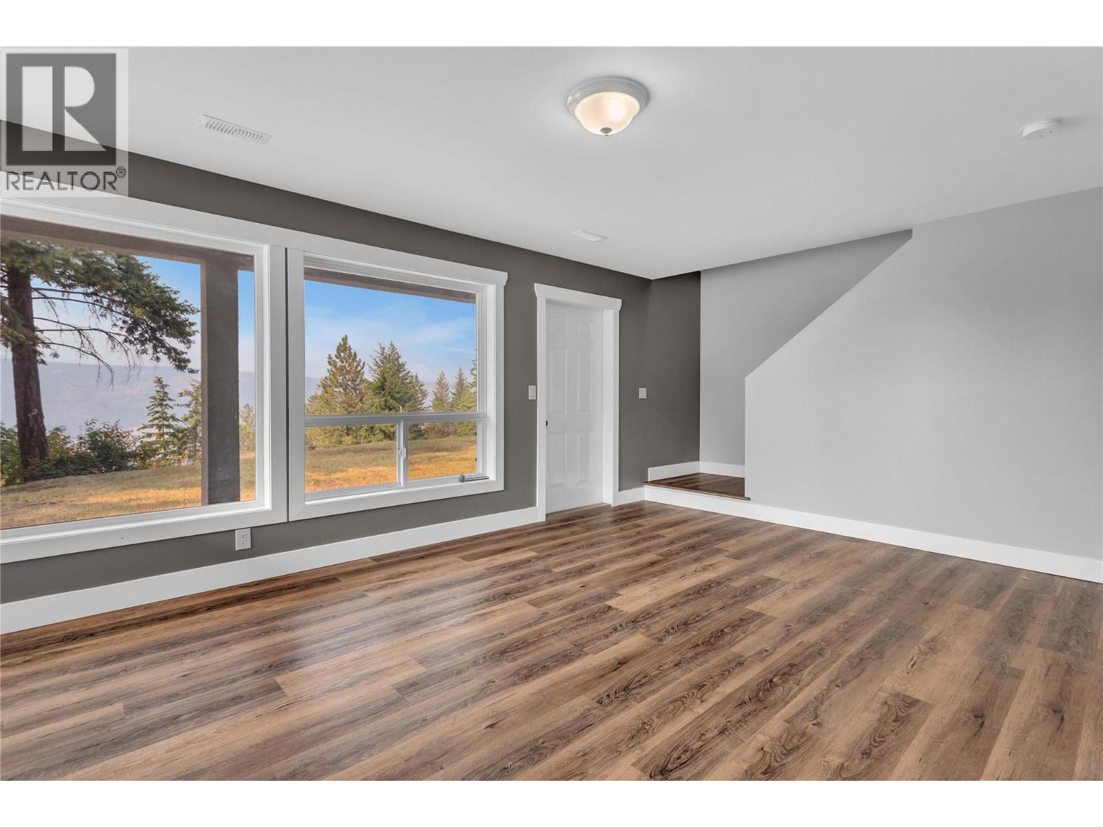 6011 Oyama Lake Road Lake Country Photo 20