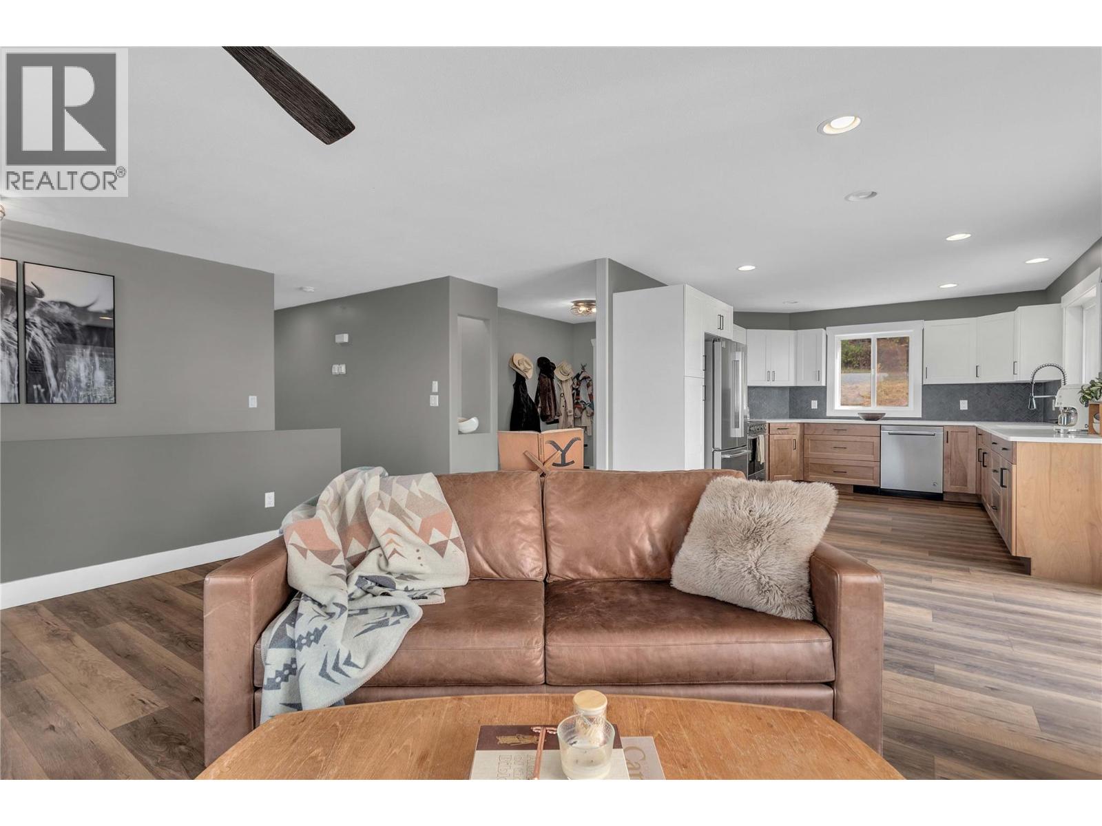 6011 Oyama Lake Road Lake Country Photo 6