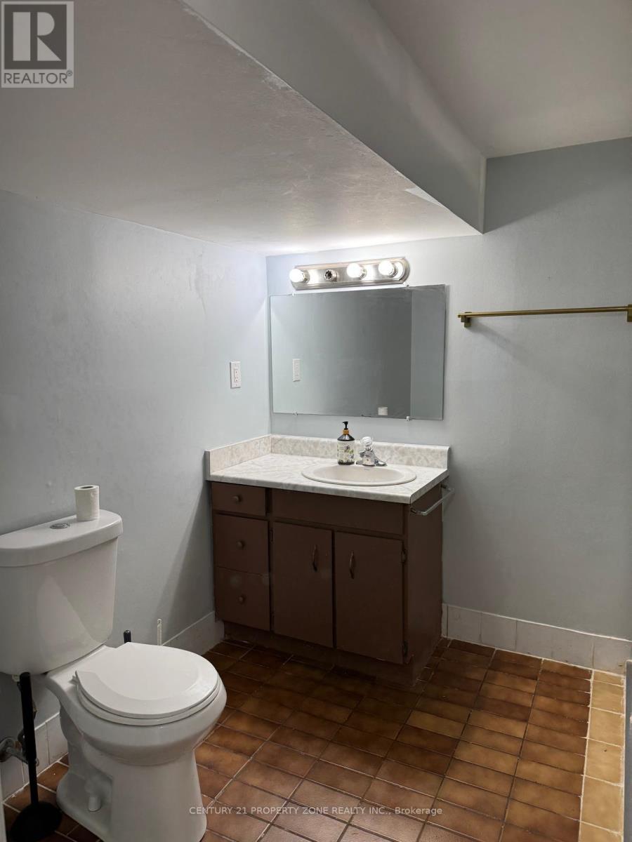 709 Keates Avenue, Oshawa, Ontario  L1H 7Y3 - Photo 6 - E12764144