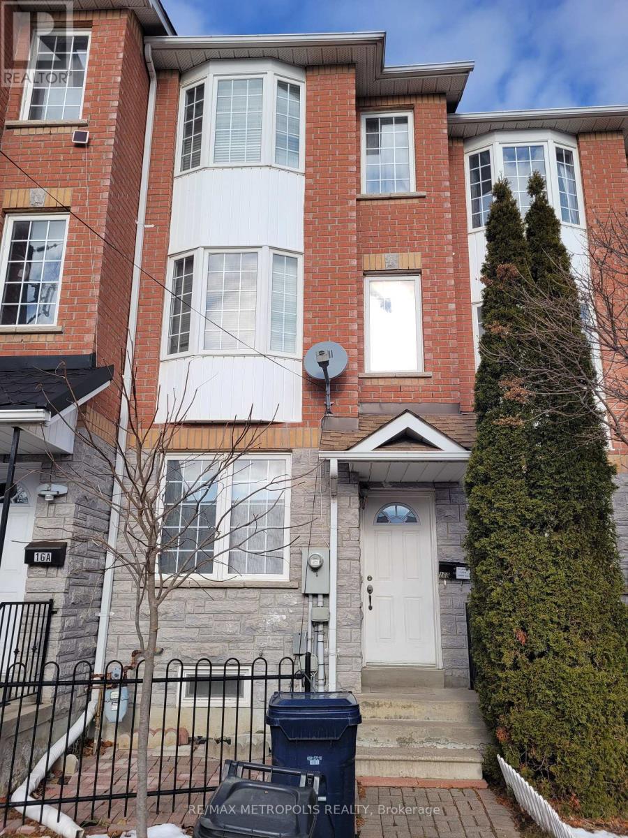 Main - 16b Gower Street, Toronto, Ontario  M4B 3P5 - Photo 2 - E12764172