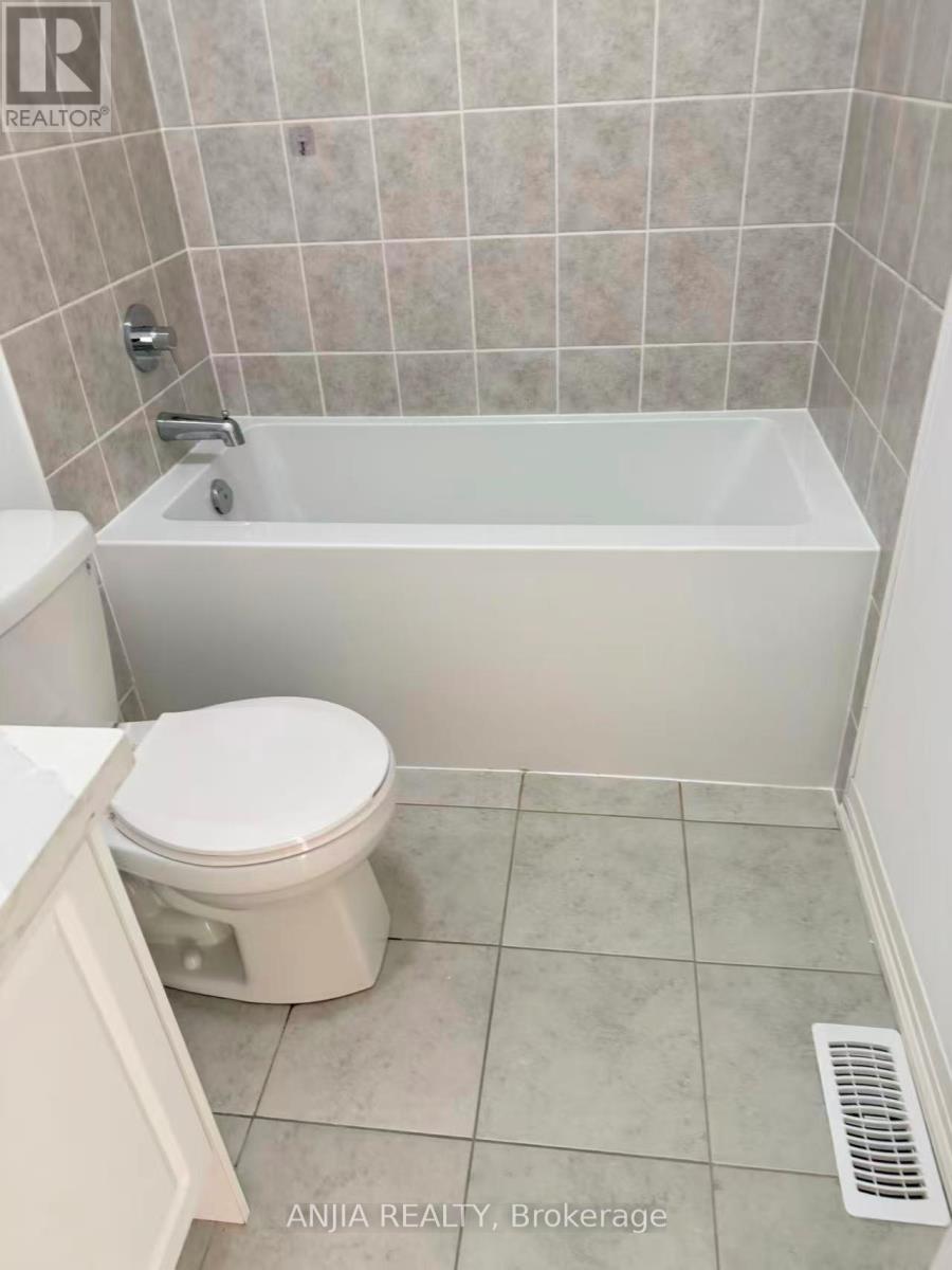 119 Markland Street, Markham, Ontario  L6C 3B5 - Photo 12 - N12764078