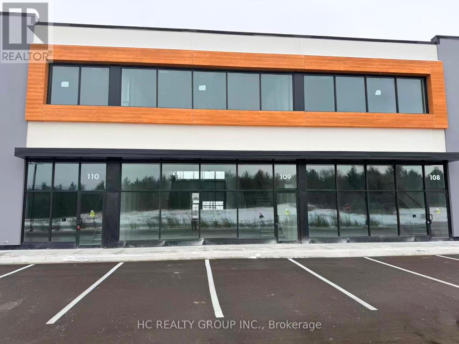 I07 - I10 - 175 Melvin Robson Avenue, Aurora, Ontario  L4G 4B9 - Photo 1 - N12764108