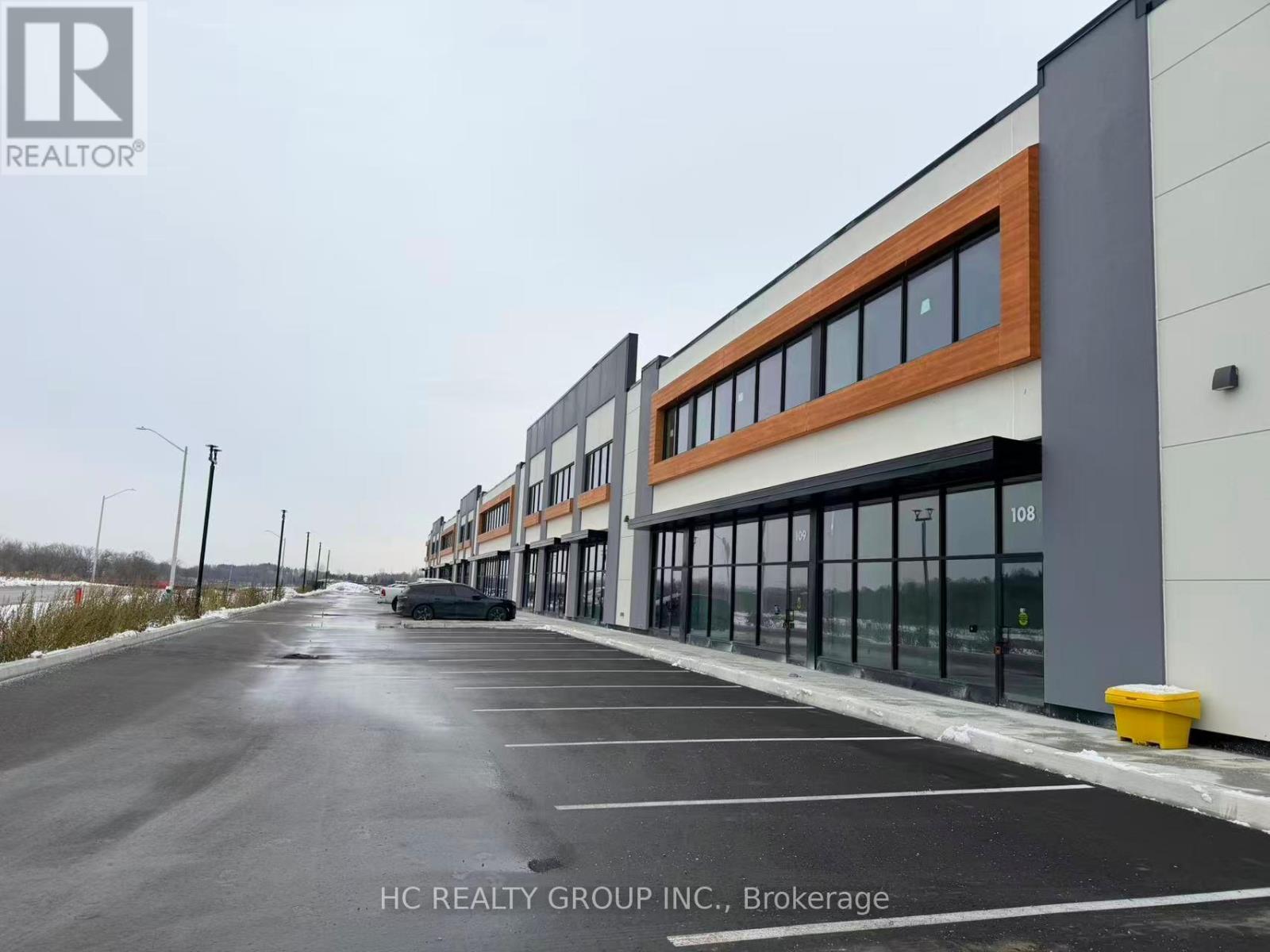 I07 - I10 - 175 Melvin Robson Avenue, Aurora, Ontario  L4G 4B9 - Photo 3 - N12764108