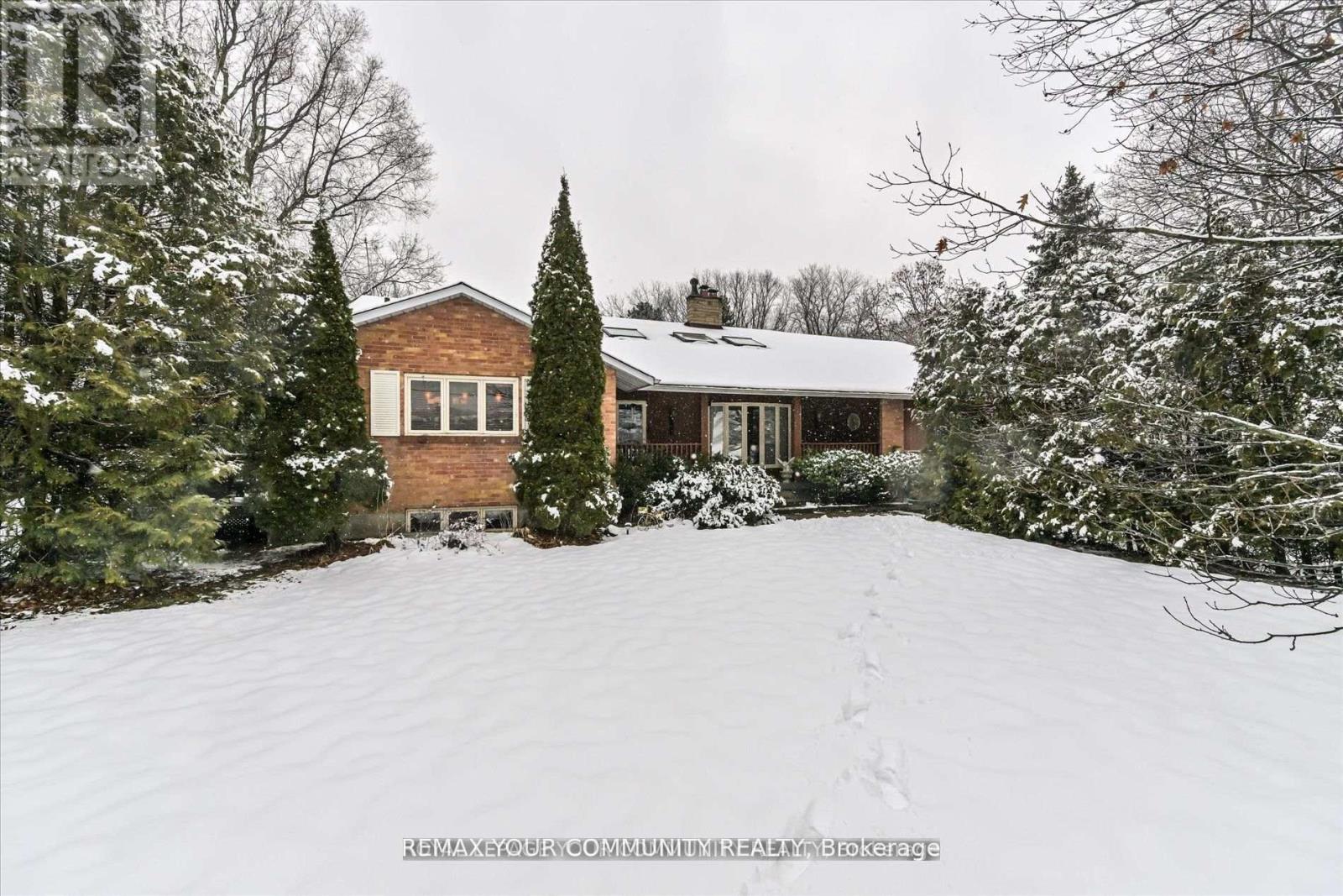 247 HARRIS AVENUE, Richmond Hill, Ontario