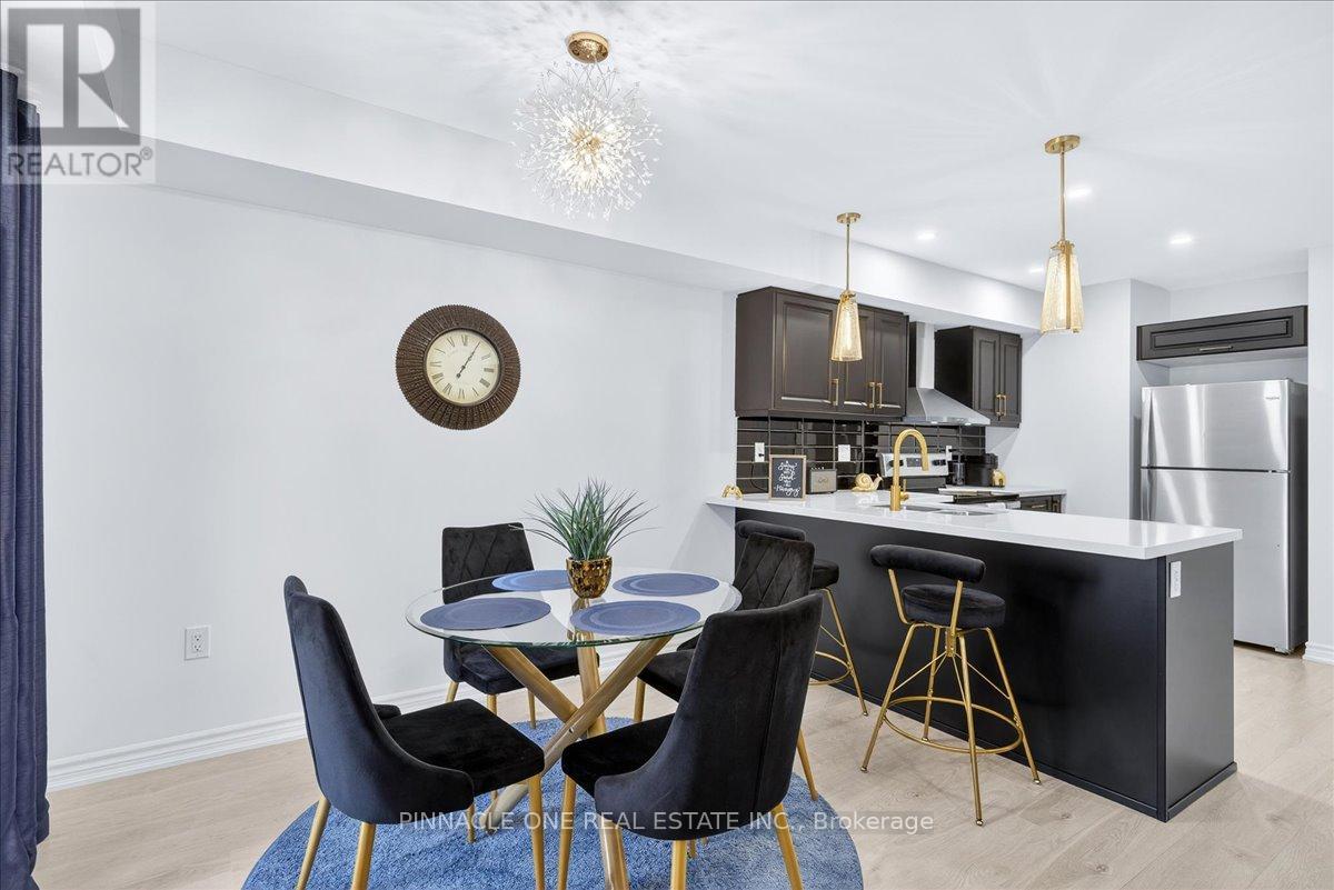 4 - 41 Pumpkin Corner Crescent, Barrie, Ontario  L9J 0C2 - Photo 11 - S12764066