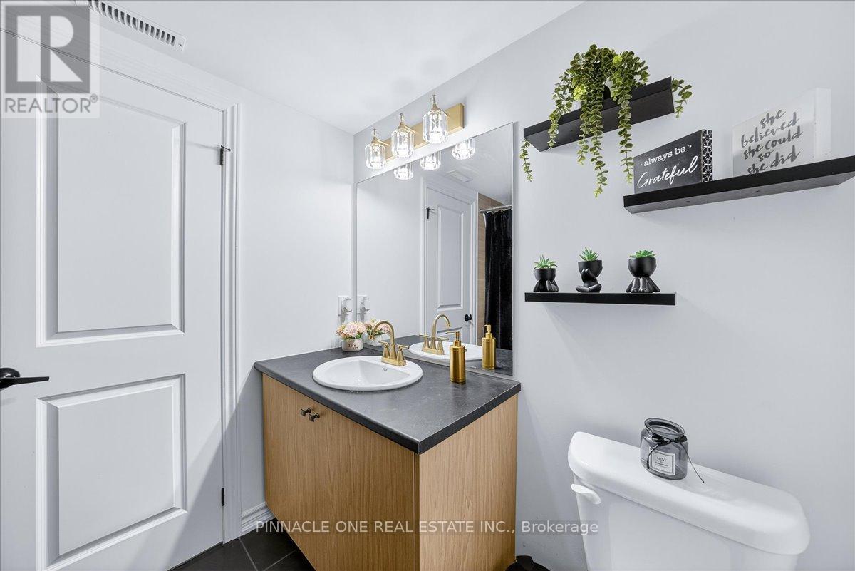 4 - 41 Pumpkin Corner Crescent, Barrie, Ontario  L9J 0C2 - Photo 29 - S12764066