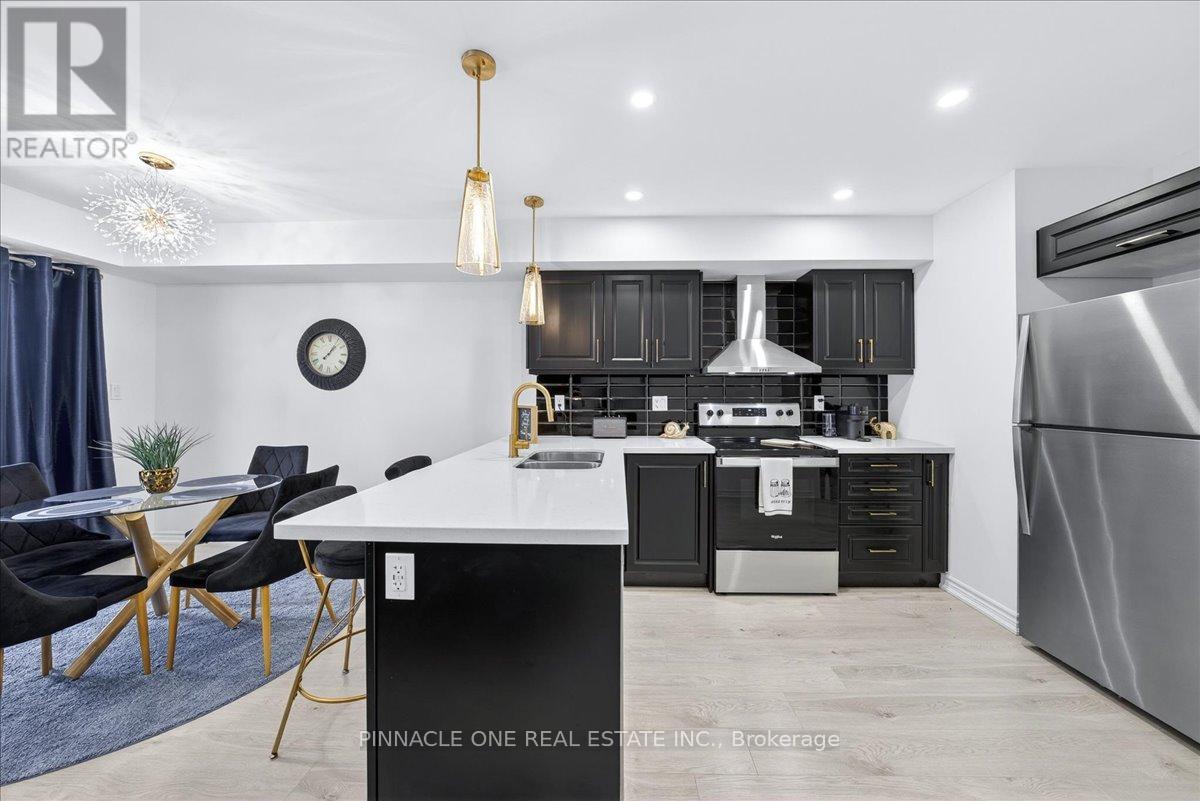 4 - 41 Pumpkin Corner Crescent, Barrie, Ontario  L9J 0C2 - Photo 7 - S12764066