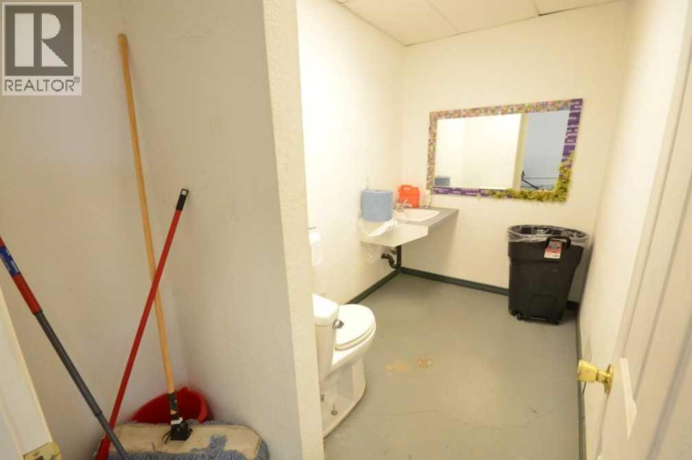 103, 20 Cuendet Industrial Way, Sylvan Lake, Alberta  T4S 2J7 - Photo 7 - A2284370