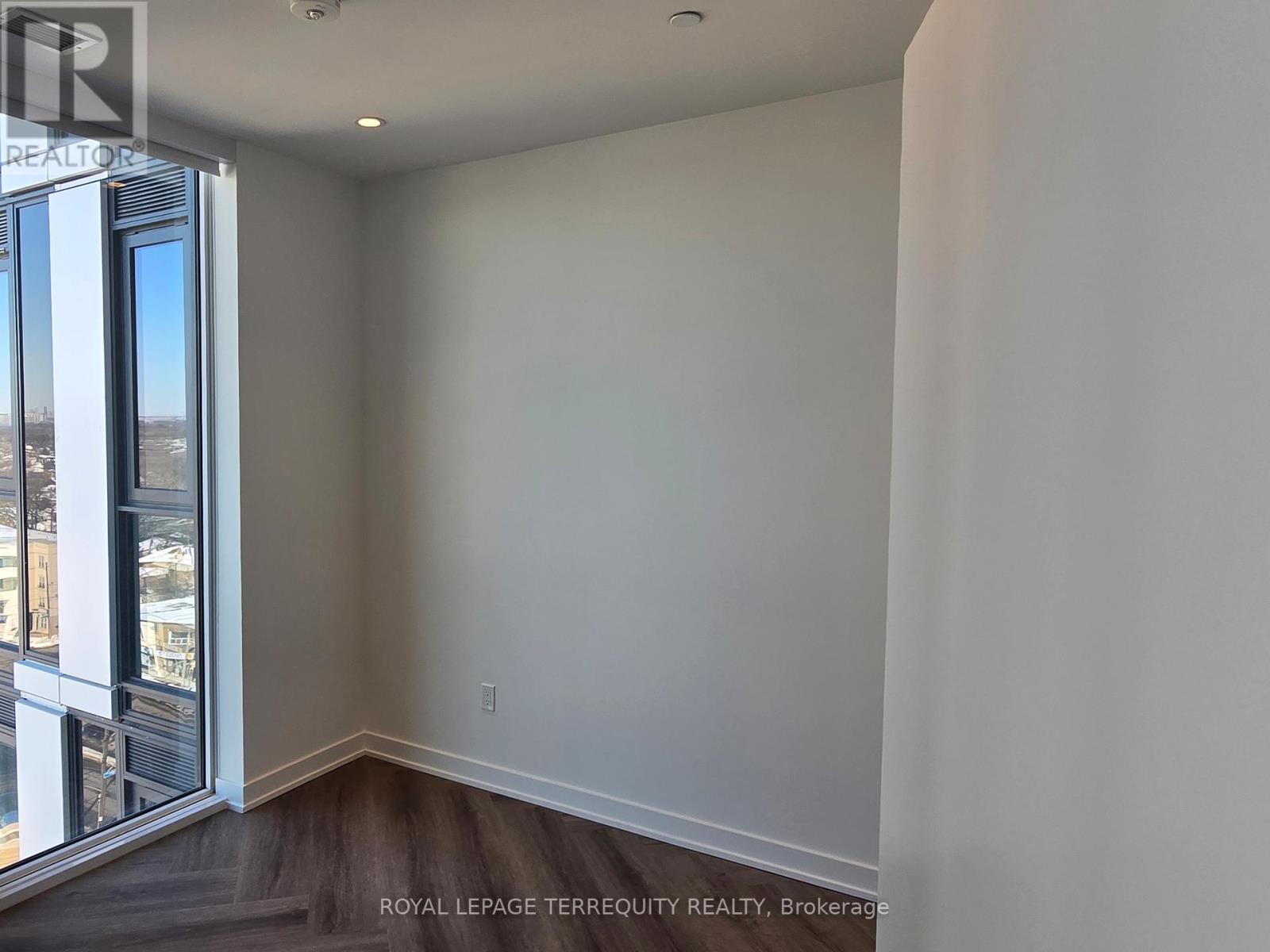 906 - 1007 The Queensway, Toronto, Ontario  M8Z 0H4 - Photo 5 - W12760934