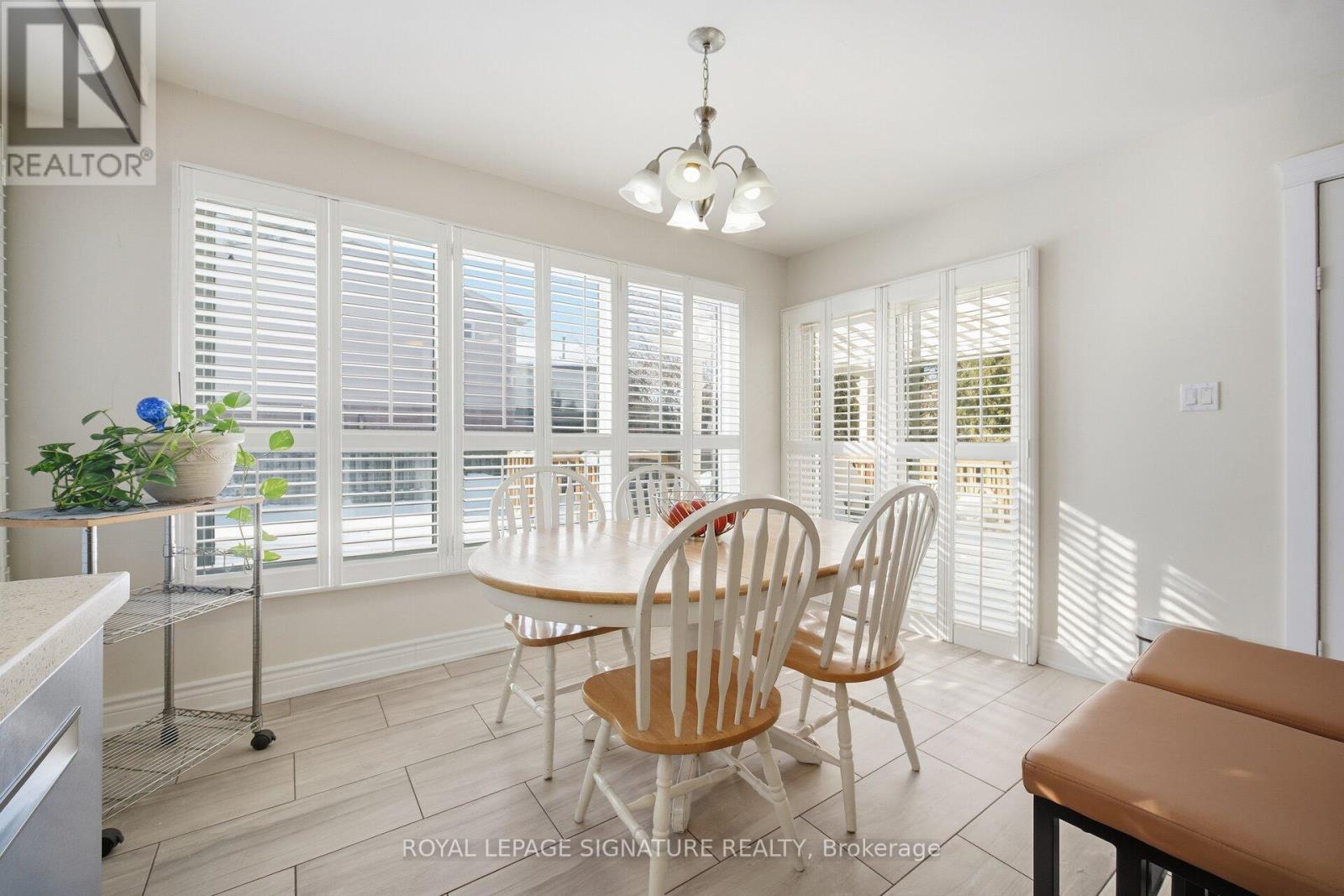 6326 Millers Grove, Mississauga, Ontario  L5N 3H7 - Photo 12 - W12764070