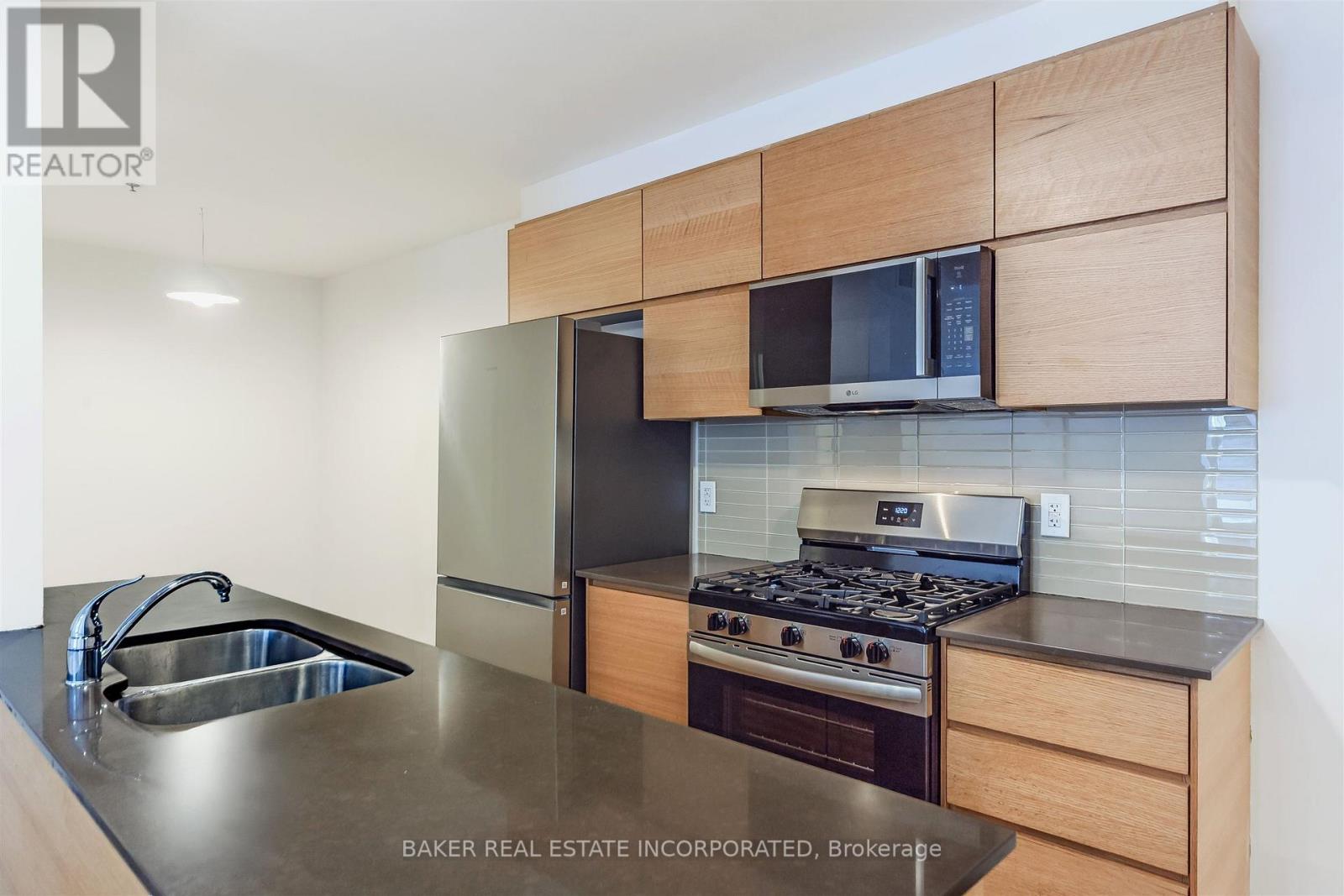 107 - 152 Annette Street, Toronto, Ontario  M6P 1P4 - Photo 15 - W12764090