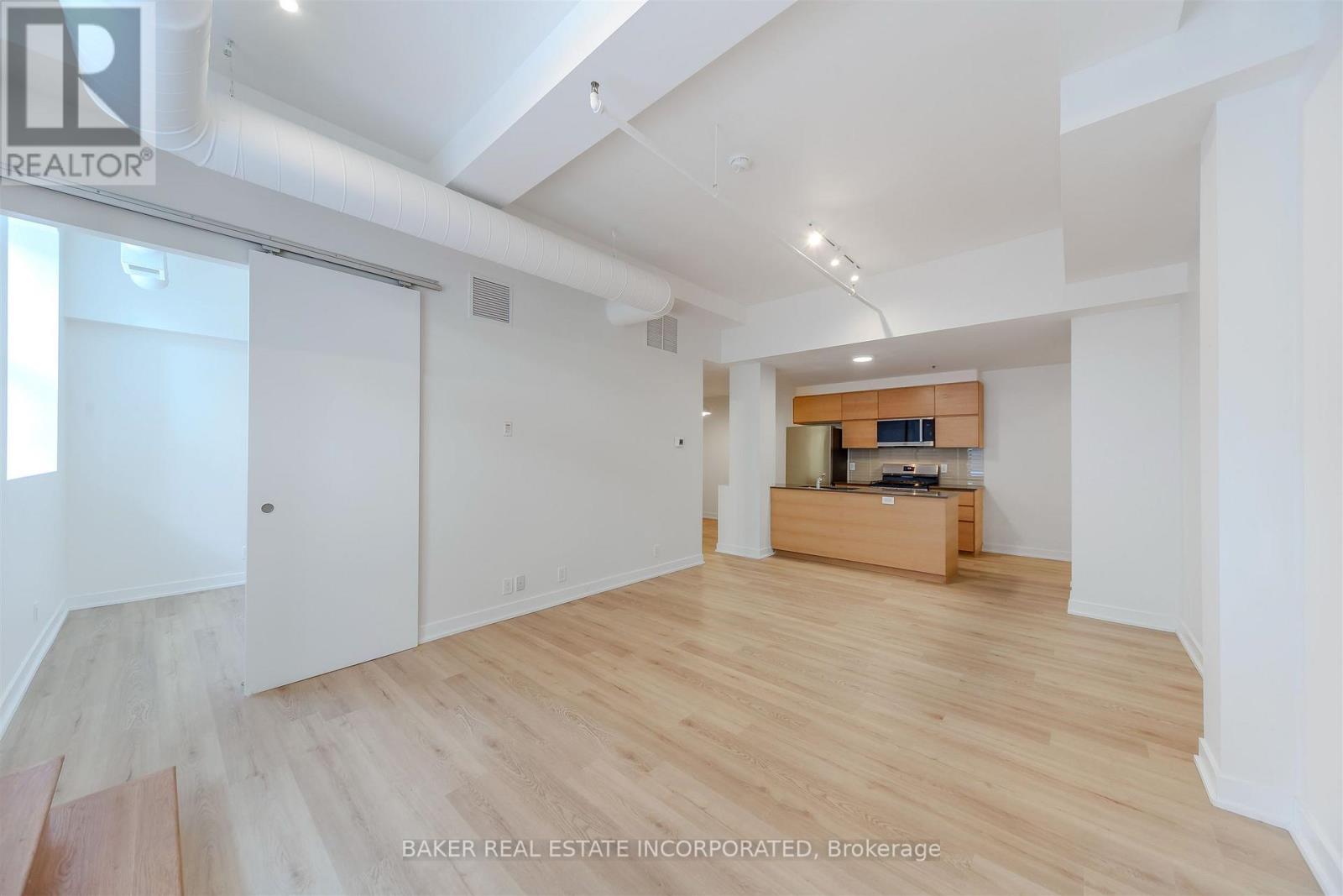 107 - 152 Annette Street, Toronto, Ontario  M6P 1P4 - Photo 23 - W12764090