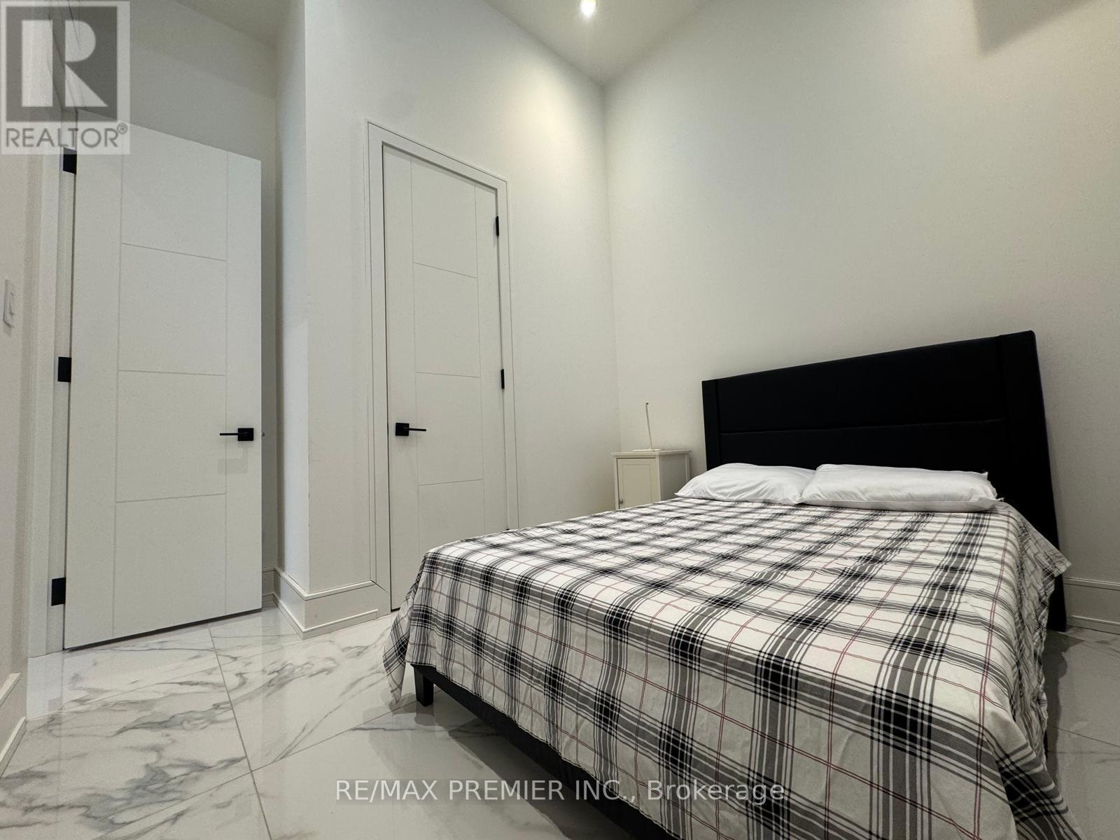 Bsmt - 187 Fairholme Avenue, Toronto, Ontario  M6B 2X5 - Photo 3 - W12764102