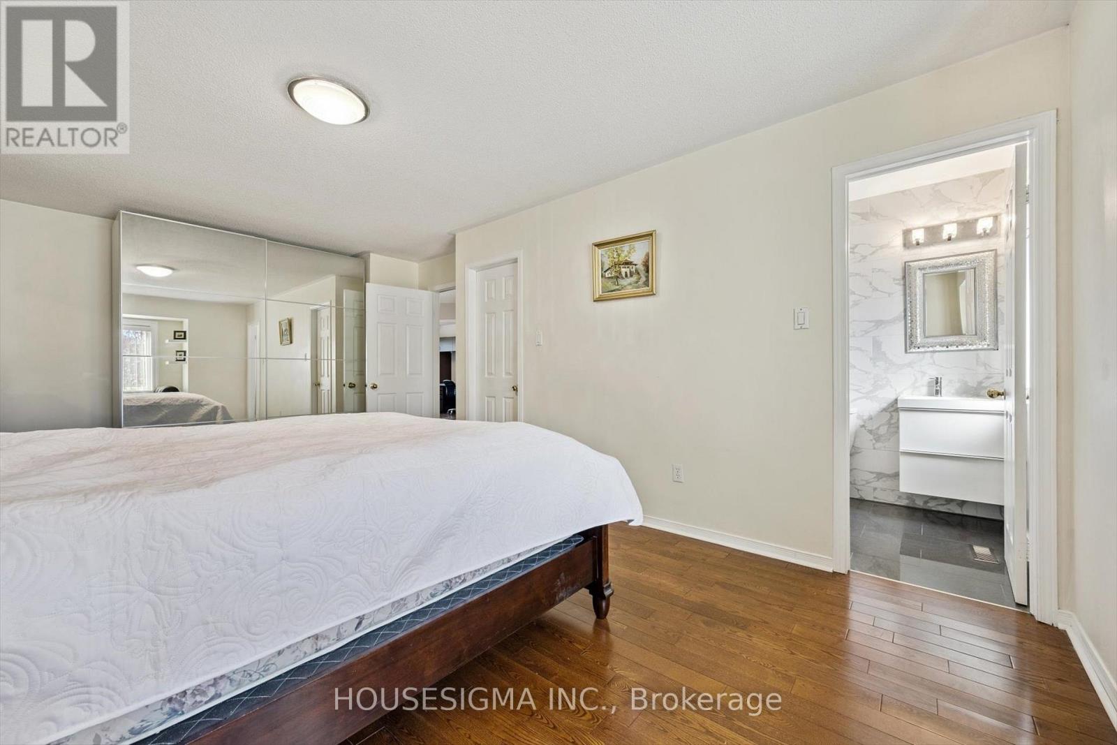 1197 Old Oak Drive, Oakville, Ontario  L6M 3K6 - Photo 14 - W12764136