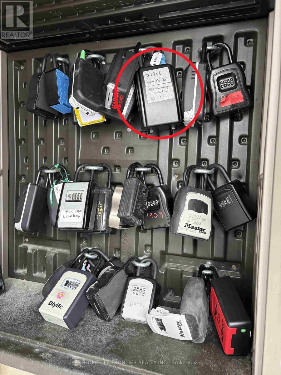 1906 - 1580 Mississauga Vly Boulevard, Mississauga, Ontario  L5A 3T8 - Photo 34 - W12764150