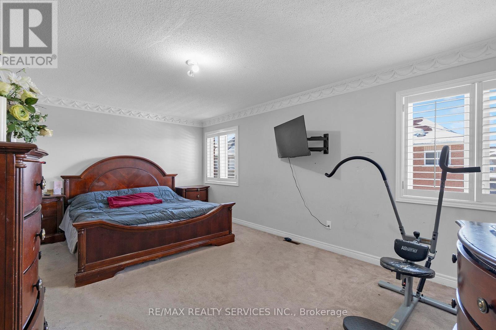 43 Masters Green Crescent, Brampton, Ontario  L7A 3K6 - Photo 23 - W12764160