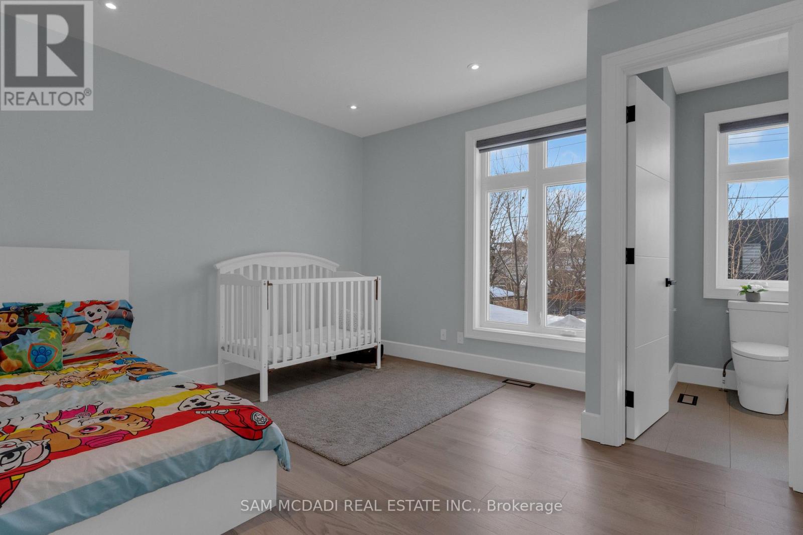 1050 Edgeleigh Avenue, Mississauga, Ontario  L5E 2G1 - Photo 13 - W12764166