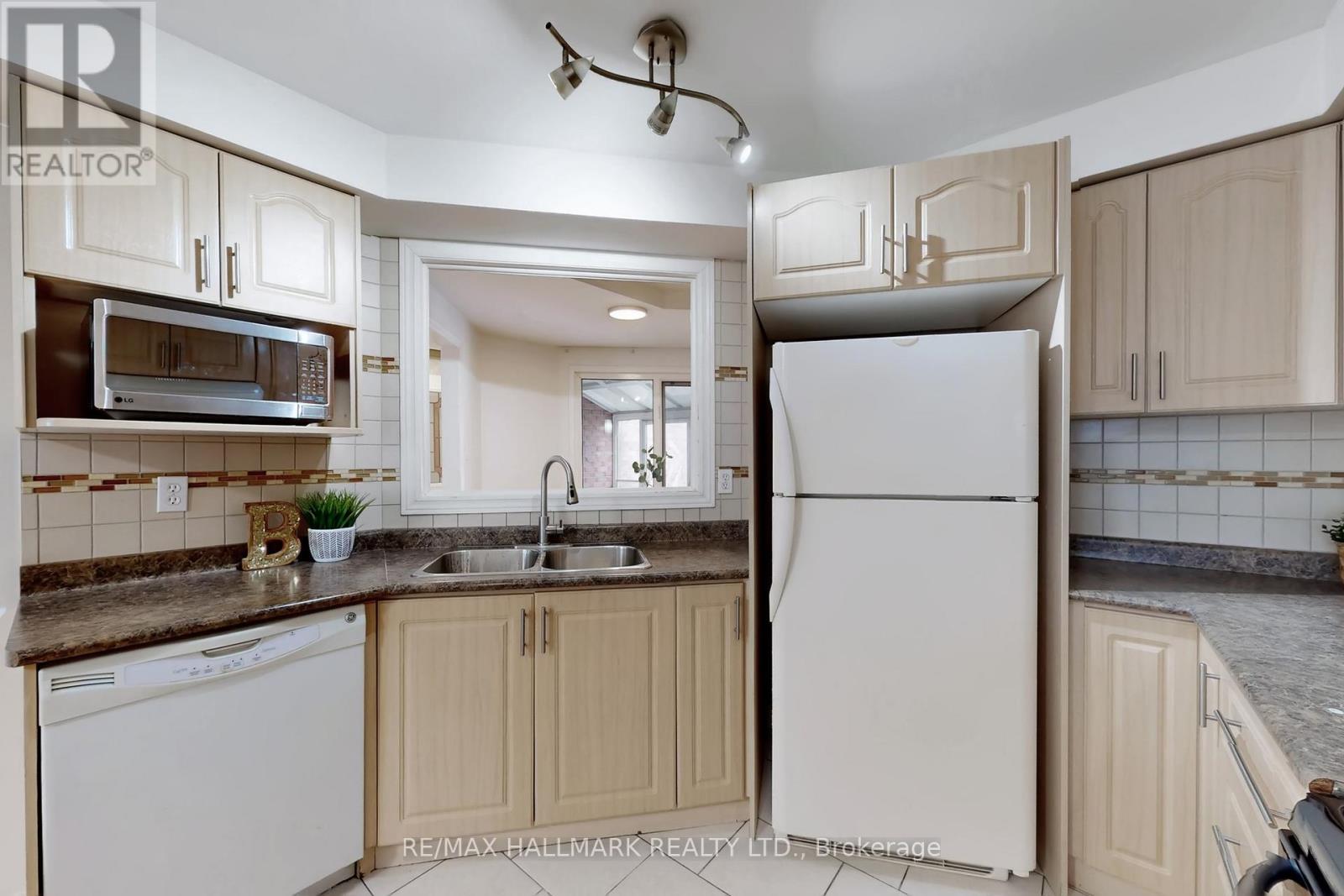 2783 Lindholm Crescent, Mississauga, Ontario  L5M 4P7 - Photo 16 - W12764168