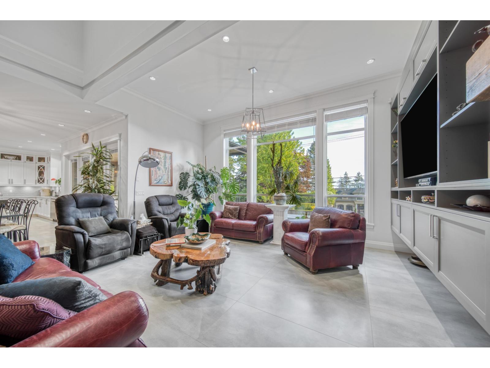 13766 56a Avenue, Surrey, British Columbia  V3X 2X5 - Photo 13 - R3087226