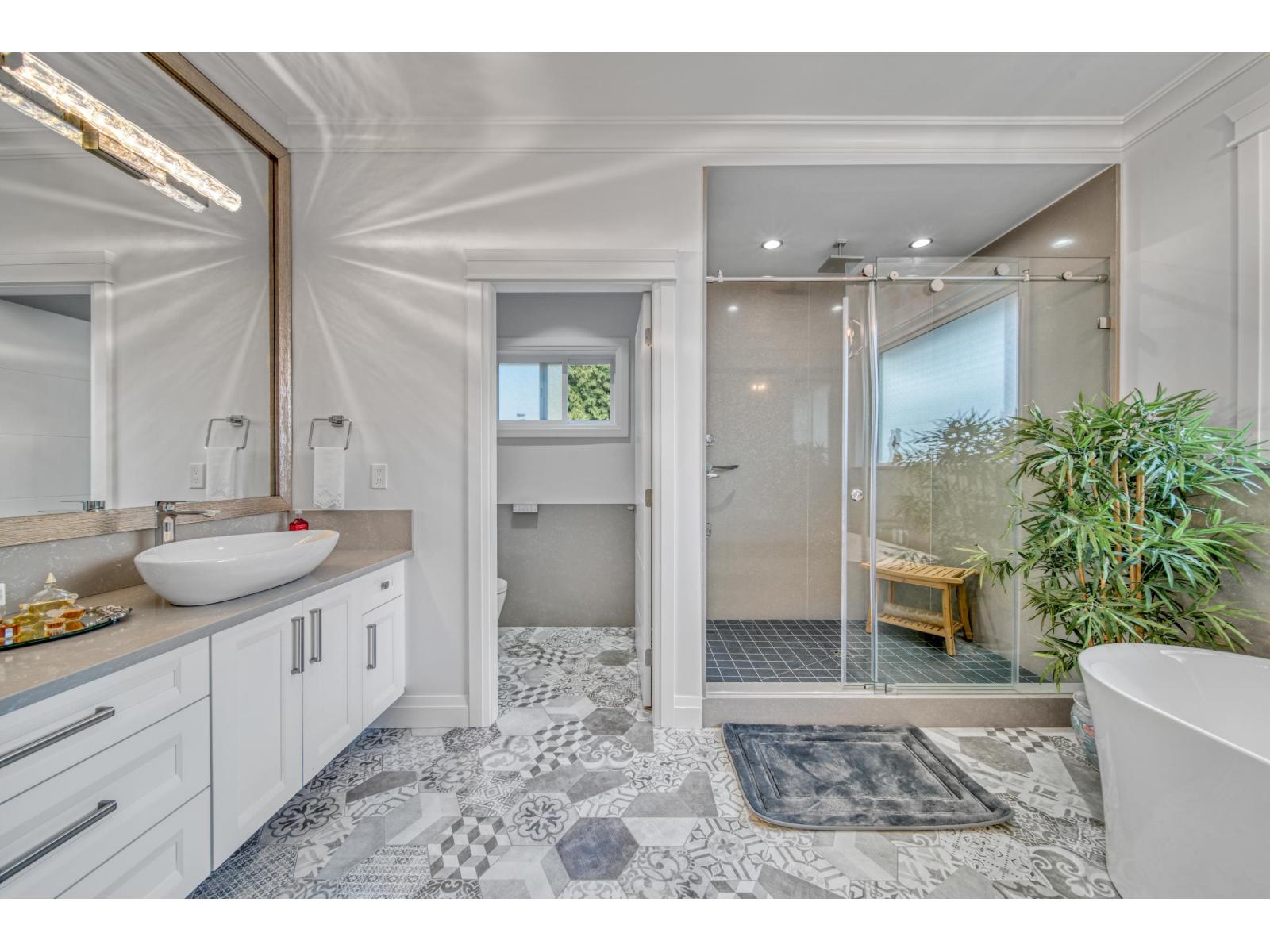 13766 56a Avenue, Surrey, British Columbia  V3X 2X5 - Photo 26 - R3087226