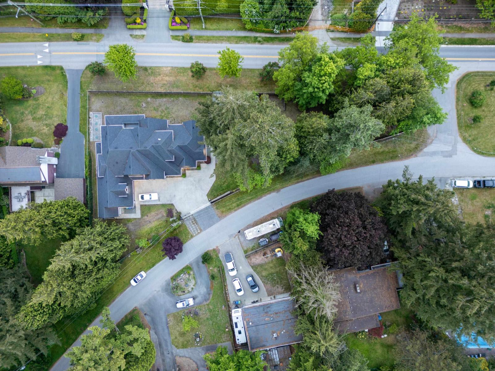 13766 56a Avenue, Surrey, British Columbia  V3X 2X5 - Photo 39 - R3087226