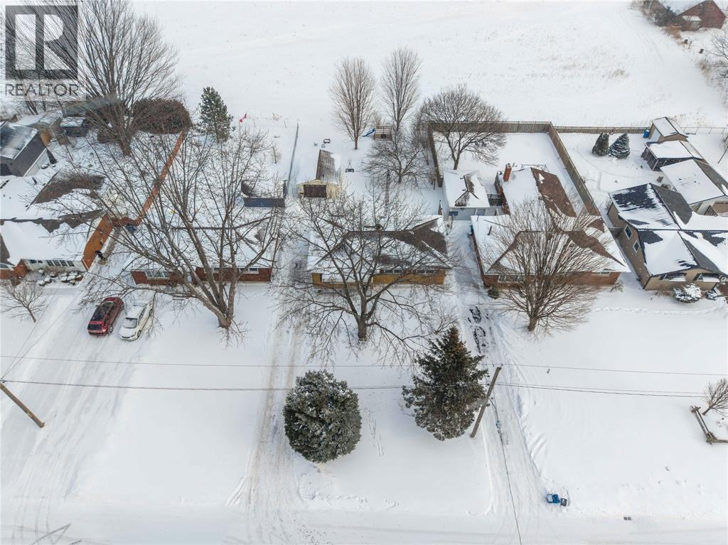 28 Highland Drive, Wallaceburg, Ontario  N8A 2K4 - Photo 23 - 26002717