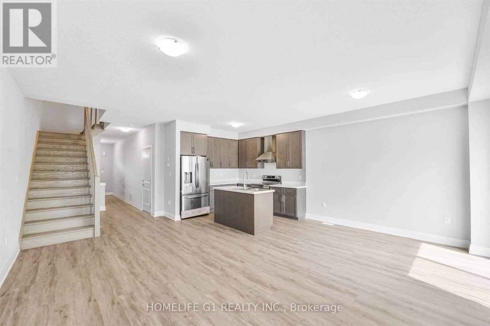 10 Bayberry Lane, Hamilton, Ontario  L0R 1W0 - Photo 5 - X12764092