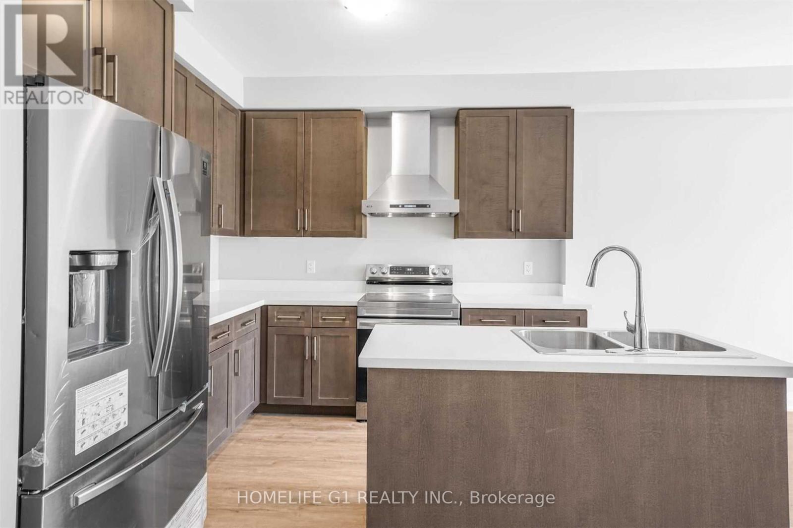 10 Bayberry Lane, Hamilton, Ontario  L0R 1W0 - Photo 7 - X12764092