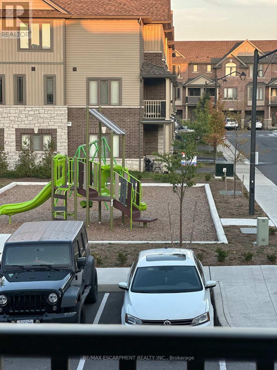 62 - 19 PICARDY DRIVE, Hamilton, Ontario