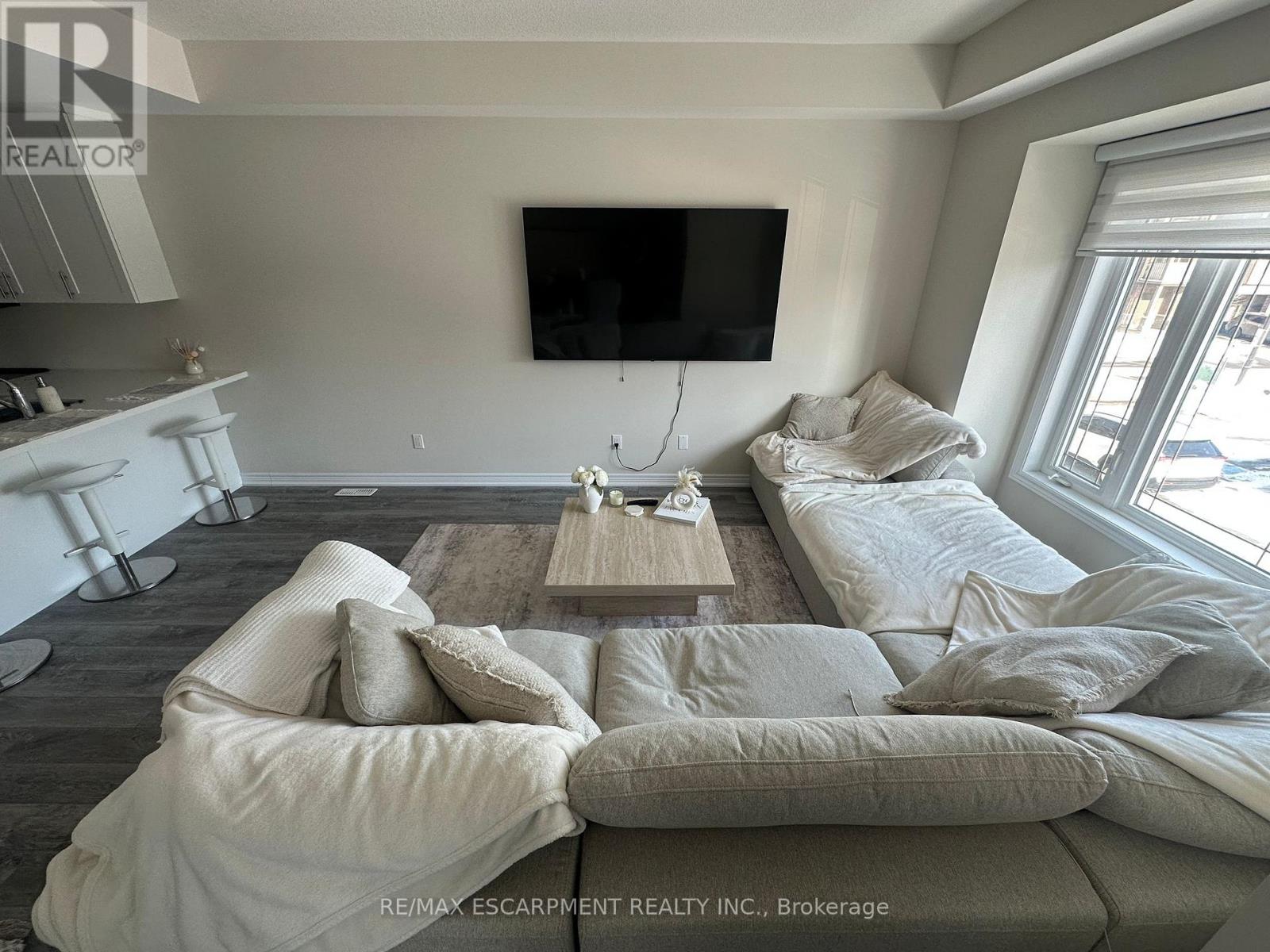 62 - 19 Picardy Drive, Hamilton, Ontario  L8J 0M7 - Photo 14 - X12764132