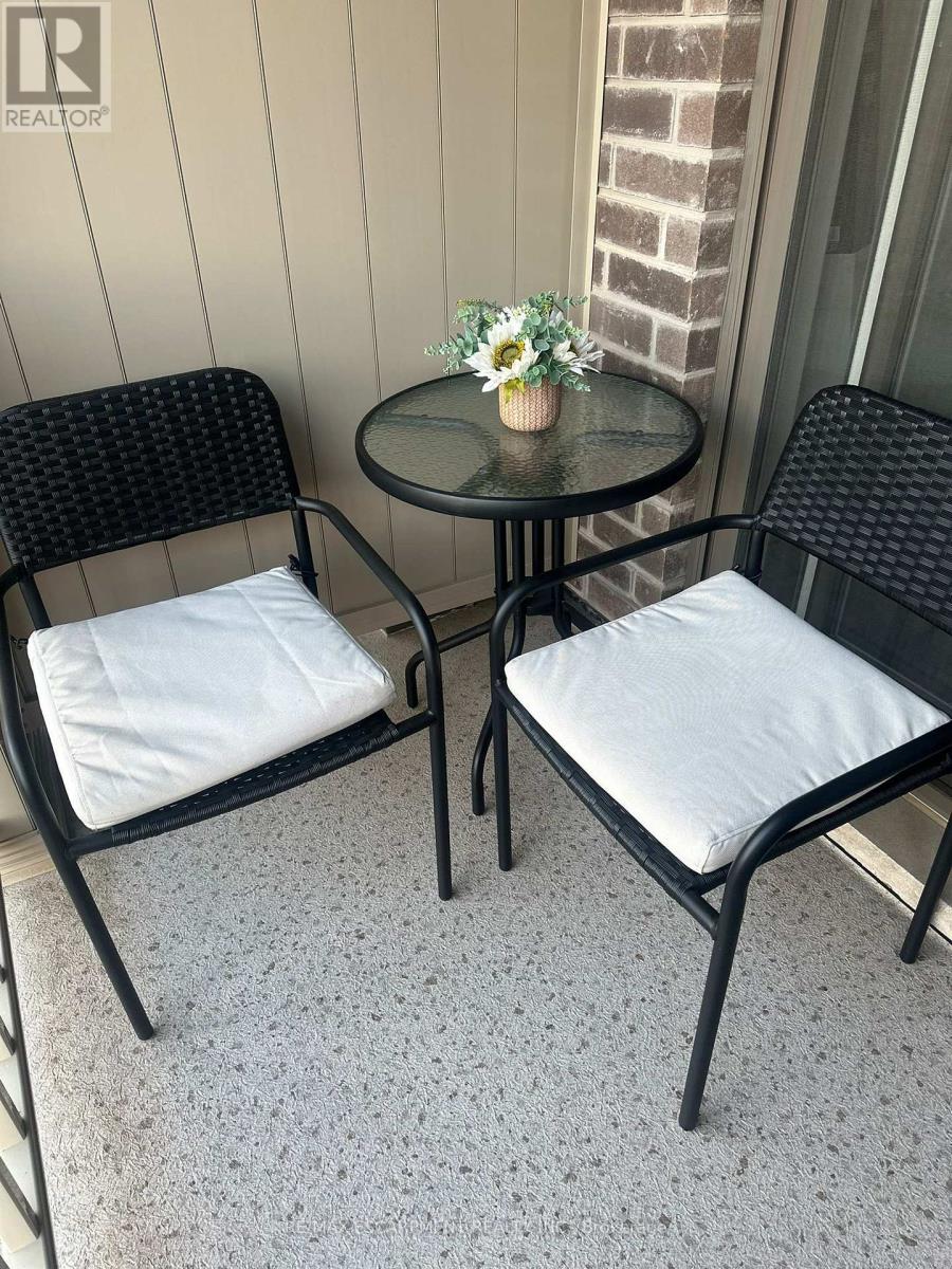 62 - 19 Picardy Drive, Hamilton, Ontario  L8J 0M7 - Photo 4 - X12764132