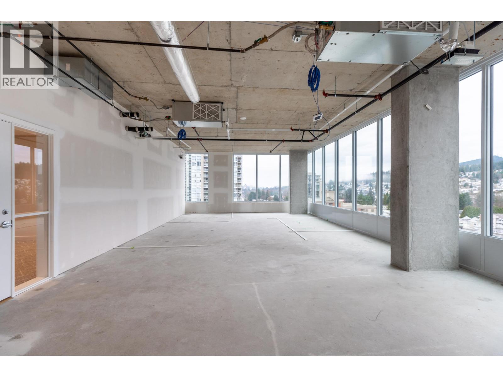 1002 2992 Glen Drive, Coquitlam, British Columbia  V3B 0V2 - Photo 5 - C8075753