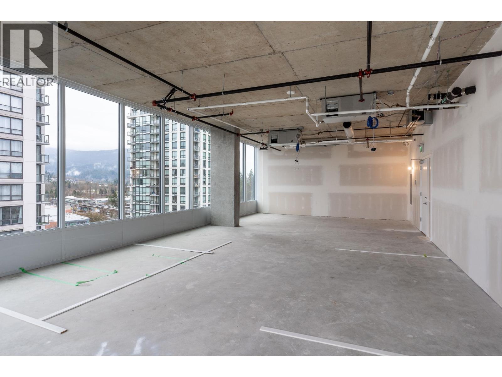 1002 2992 Glen Drive, Coquitlam, British Columbia  V3B 0V2 - Photo 3 - C8075753