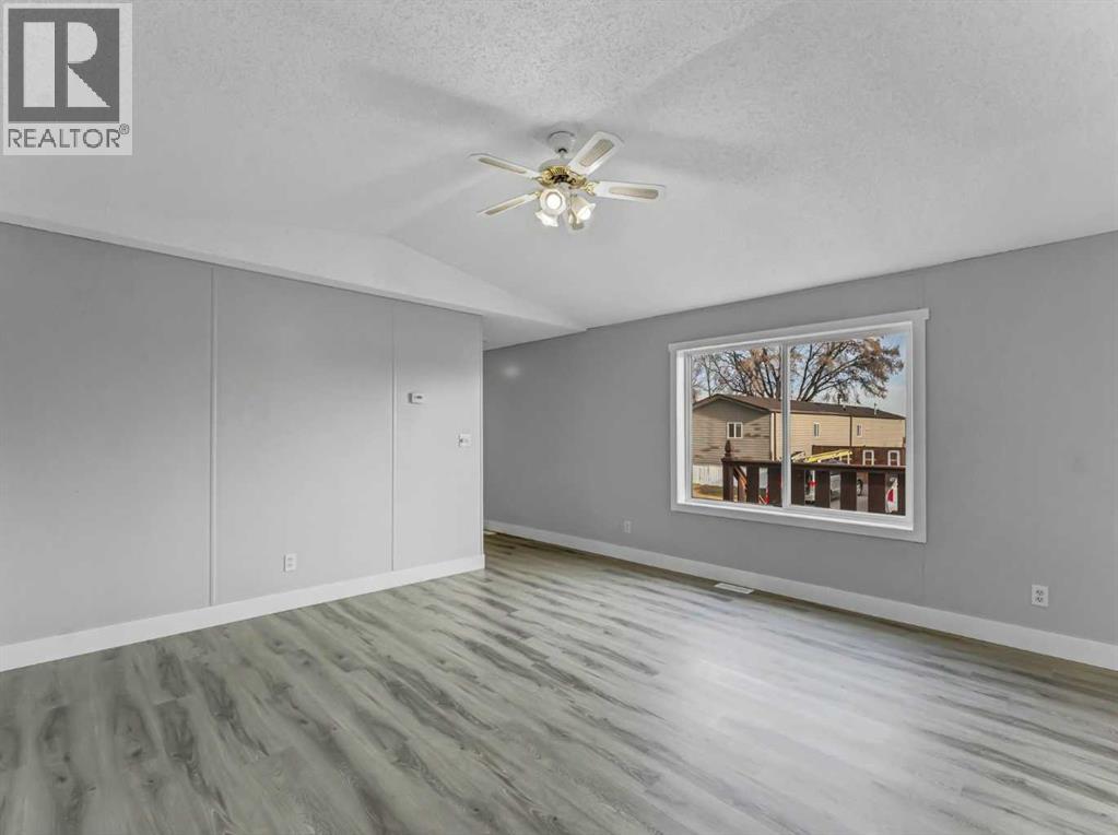 57 Maple Drive W, Brooks, Alberta  T1R 1J2 - Photo 7 - A2270983