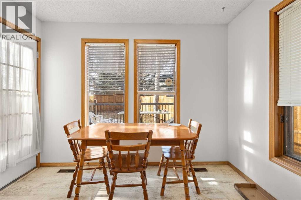 132 Scenic Cove Circle Nw, Calgary, Alberta  T3L 1M9 - Photo 11 - A2275904