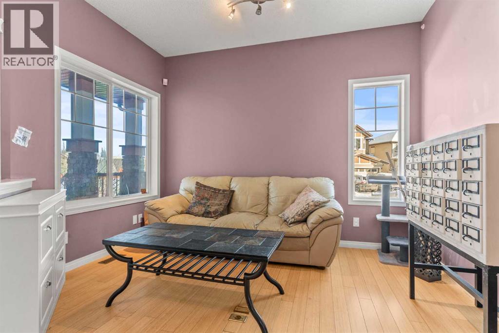 15 Chapalina Close Se, Calgary, Alberta  T2X 3W2 - Photo 3 - A2282232