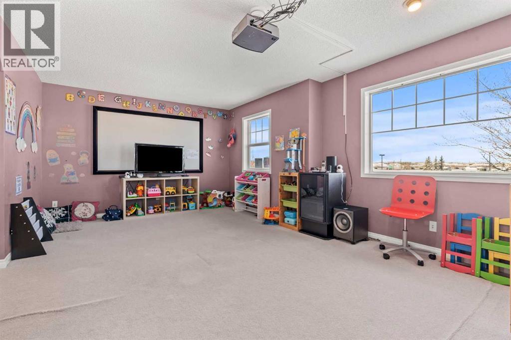 15 Chapalina Close Se, Calgary, Alberta  T2X 3W2 - Photo 21 - A2282232